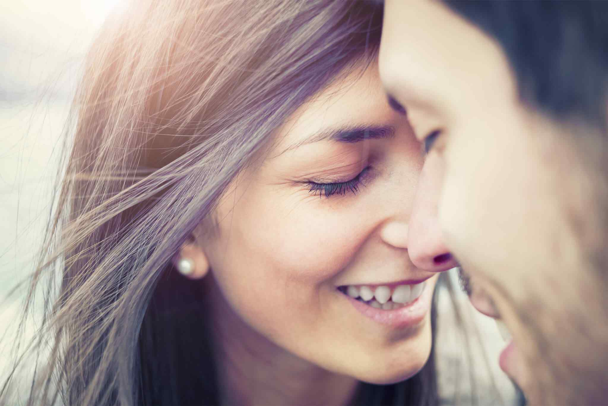 https://www.three-hands.com/wp-content/uploads/2018/01/img-class-marriage-01.jpg