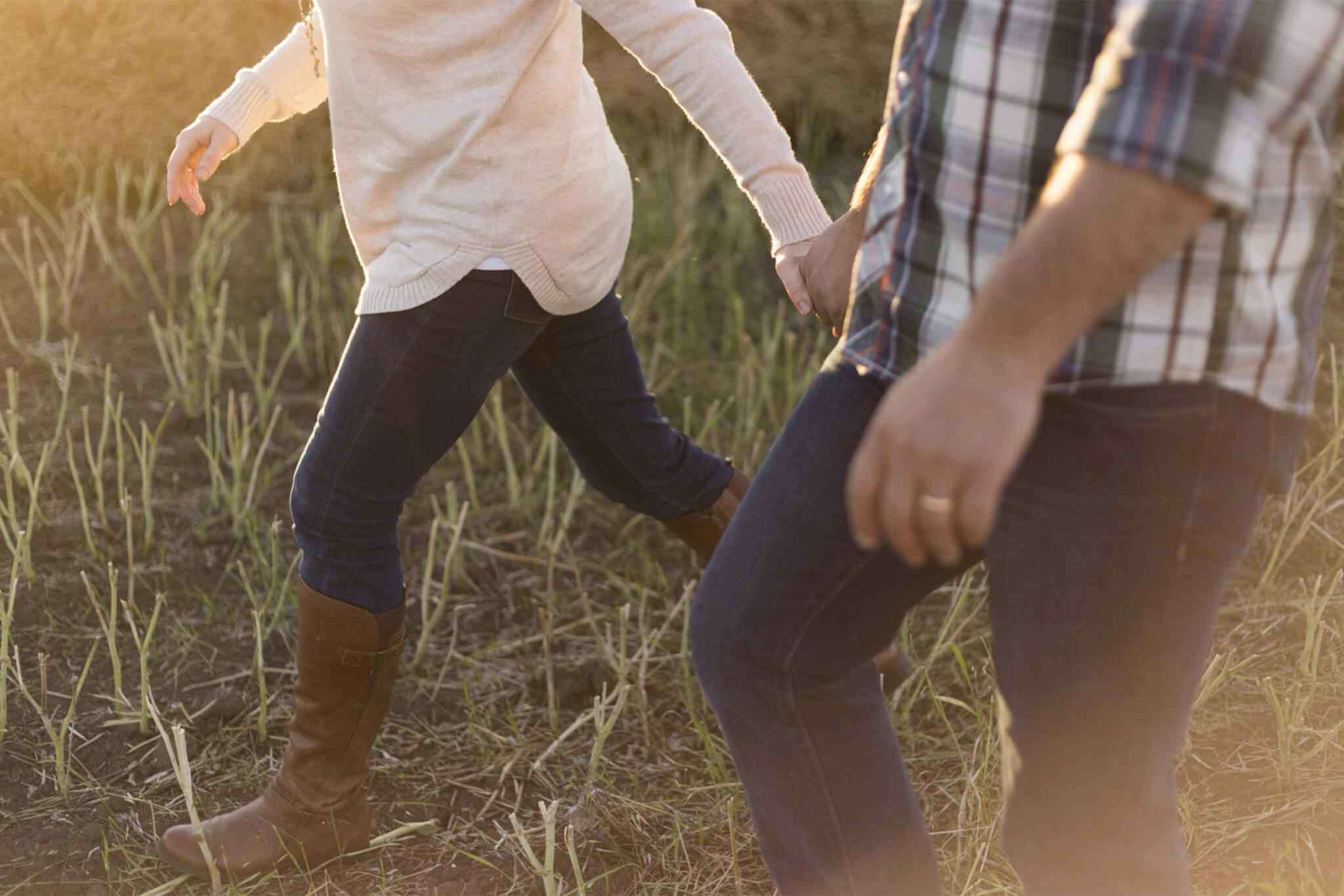 https://www.three-hands.com/wp-content/uploads/2018/01/img-class-marriage-04.jpg