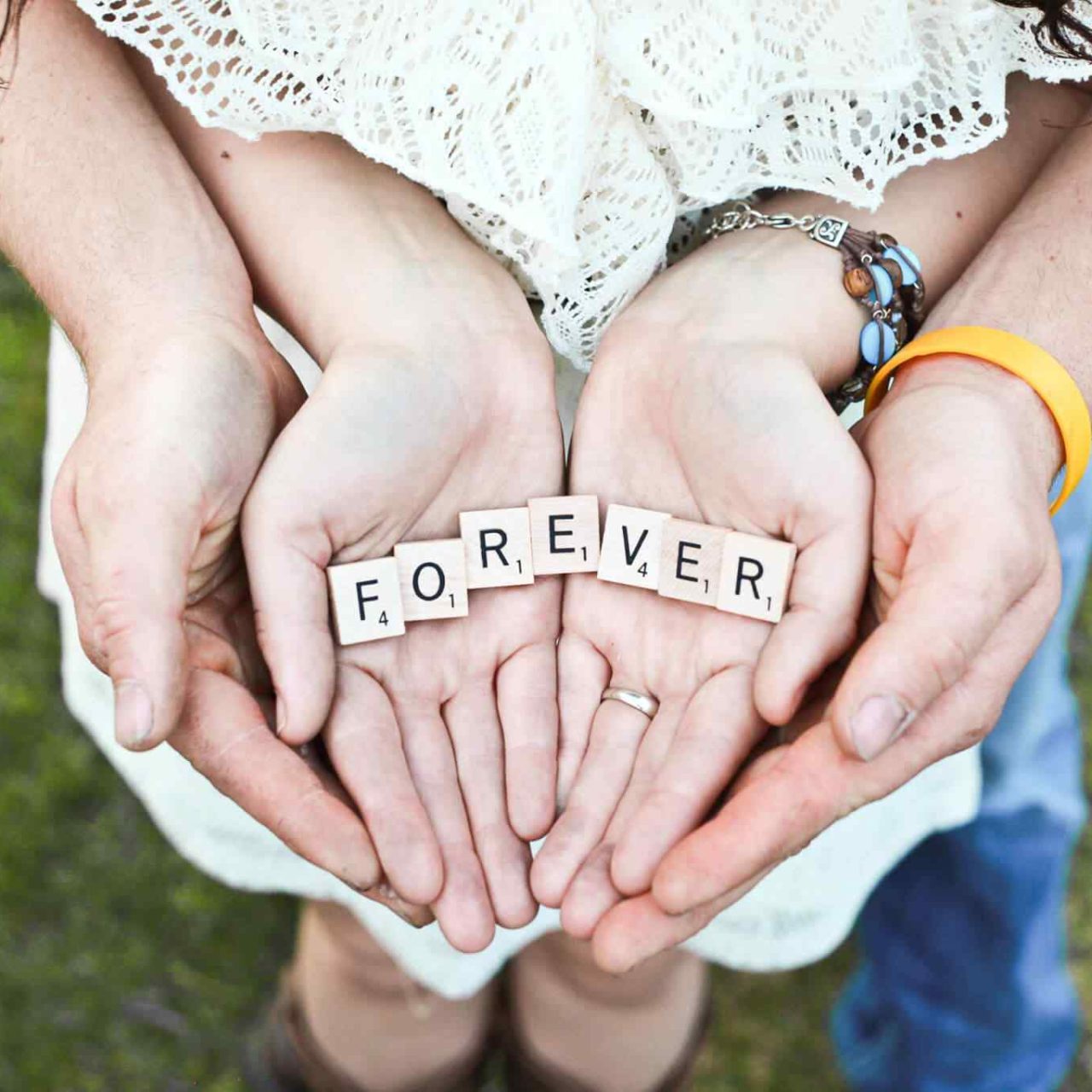 https://www.three-hands.com/wp-content/uploads/2018/01/img-event-marriage-03-1280x1280.jpg
